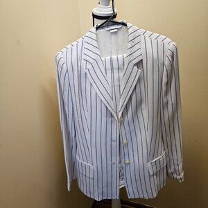 Peter Nygard 2 Piece Pant Suit